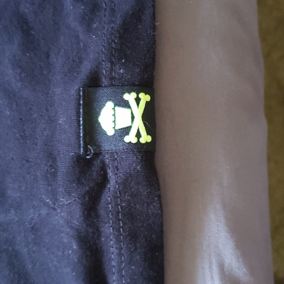 Johnny cupcakes - Picture 3 of 4